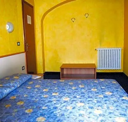 Beata Giovannina Hotel *